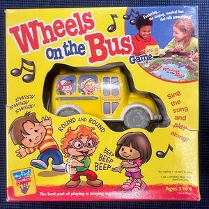 Vintage Wheels on the Bus Game with musical bus